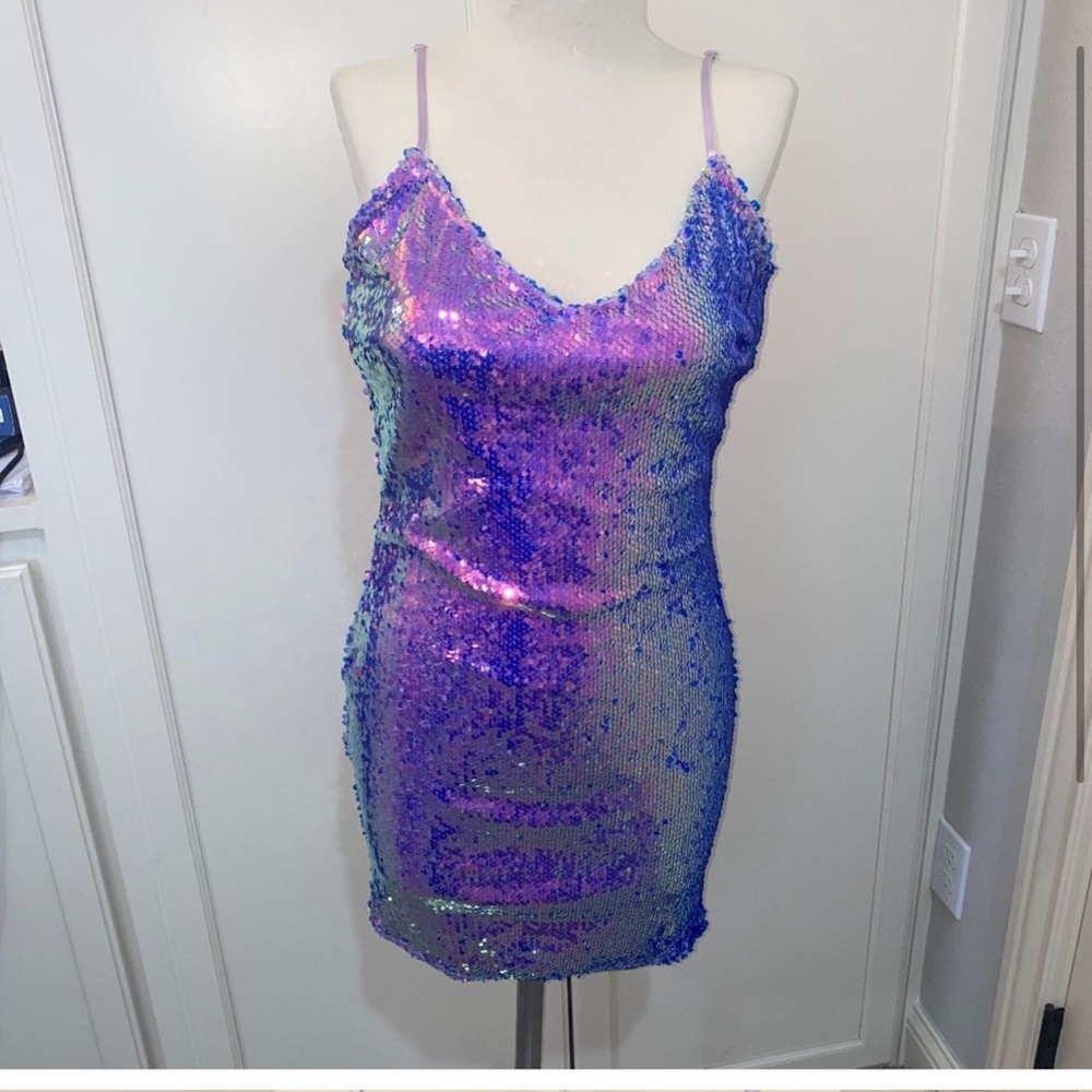 Quii Lavender Sequin mermaid dress prom homecoming bachelorette size Medium